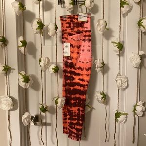 Old Navy High Rise Elevate Legging 7/8Ankle Length